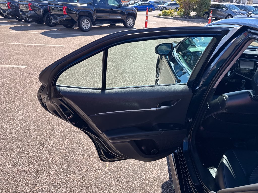 Used 2020 Toyota Camry SE FWD image 36