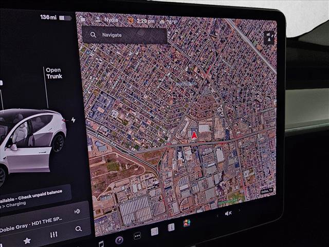 Used 2021 Tesla Model Y Long Range image 13