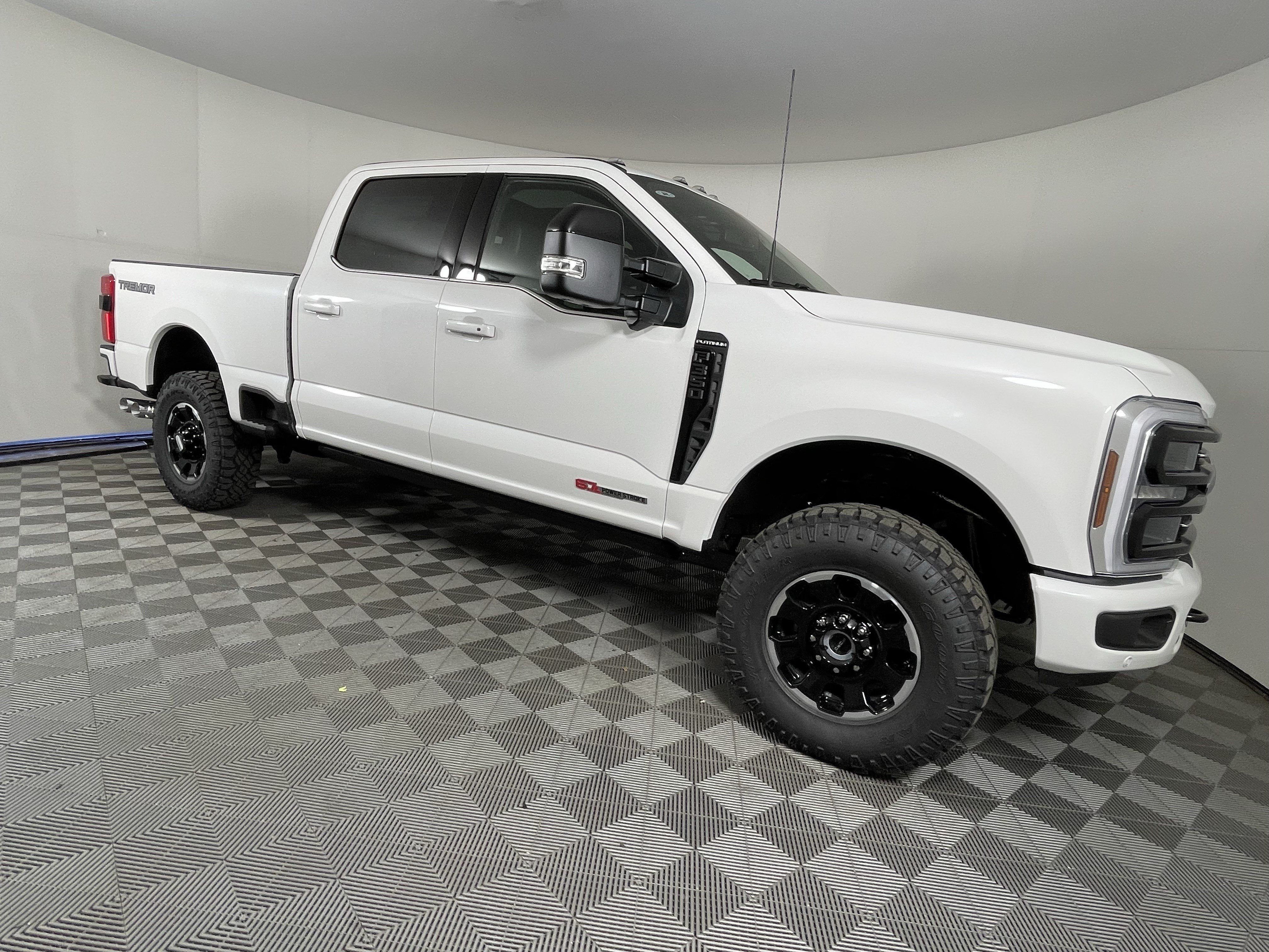 New 2027 Ford F350 Platinum w/ Tremor Off-Road Package AWD/4WD image 6