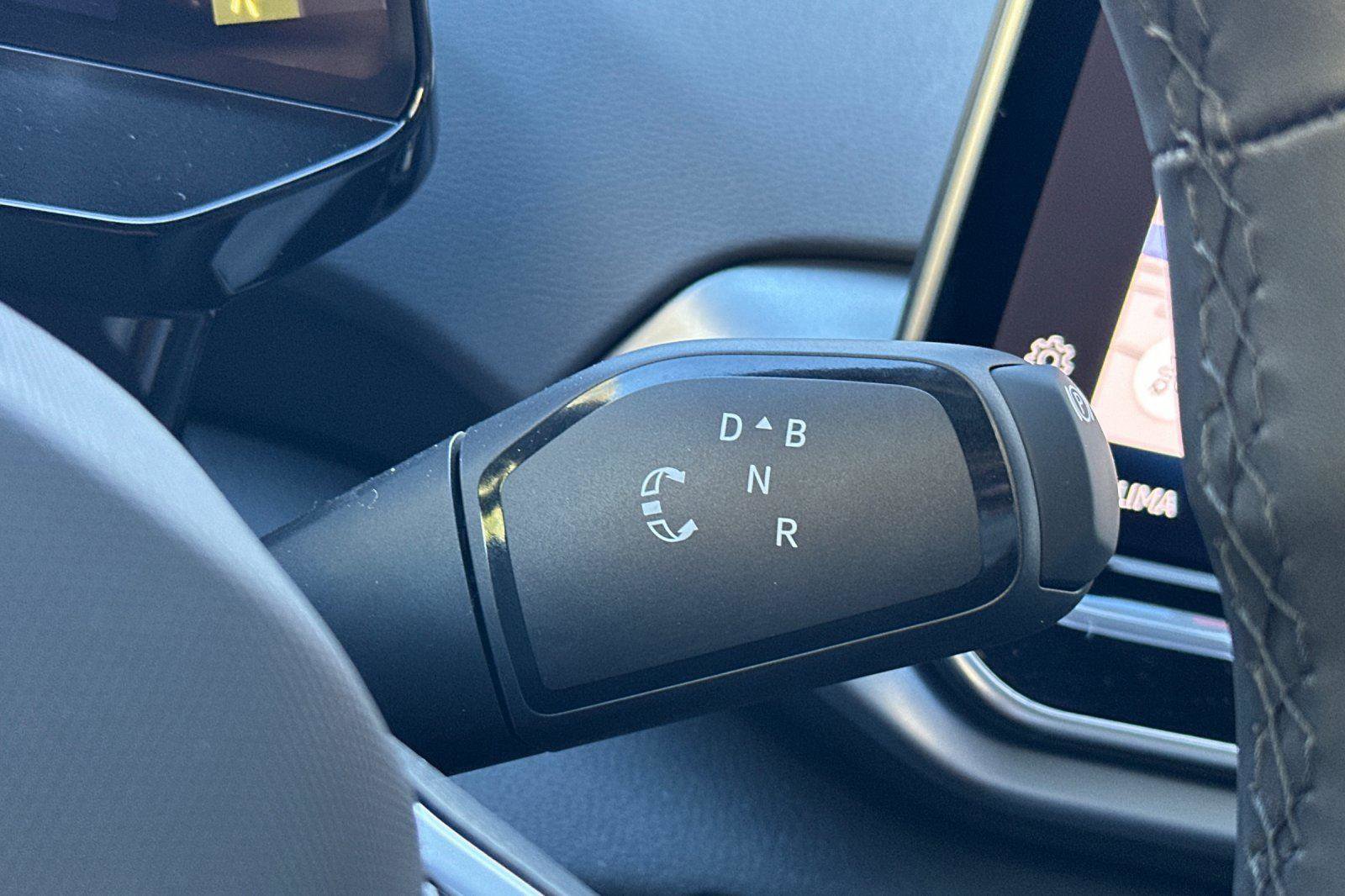 New 2025 Volkswagen ID.4 Pro image 21