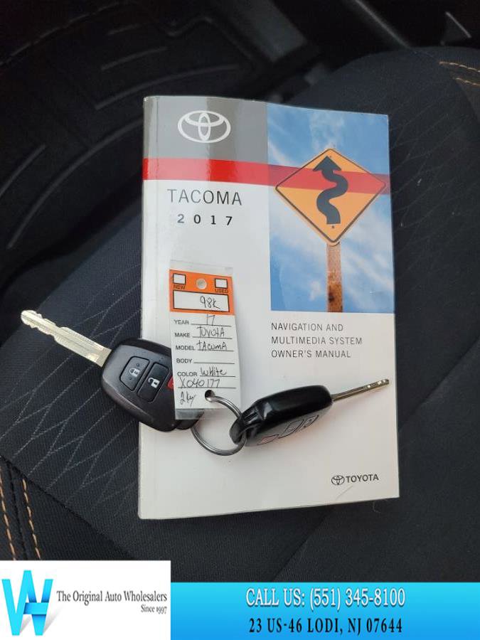 Used 2017 Toyota Tacoma SR5 image 23