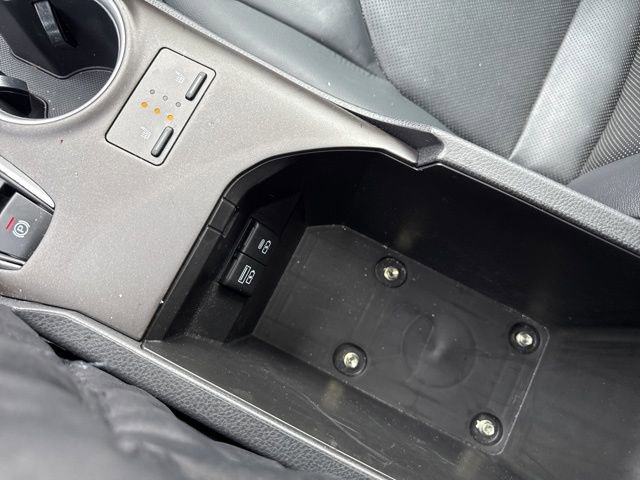 Used 2021 Toyota Camry XLE image 21