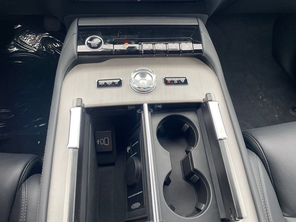 New 2027 Lincoln Navigator Reserve w/ Jet Appearance Package AWD/4WD image 10