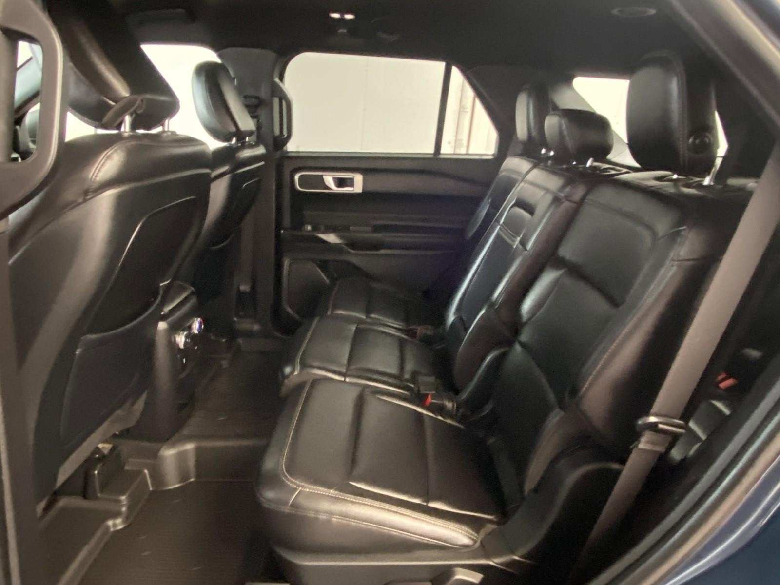 Used 2020 Ford Explorer XLT w/ Equipment Group 202A image 19