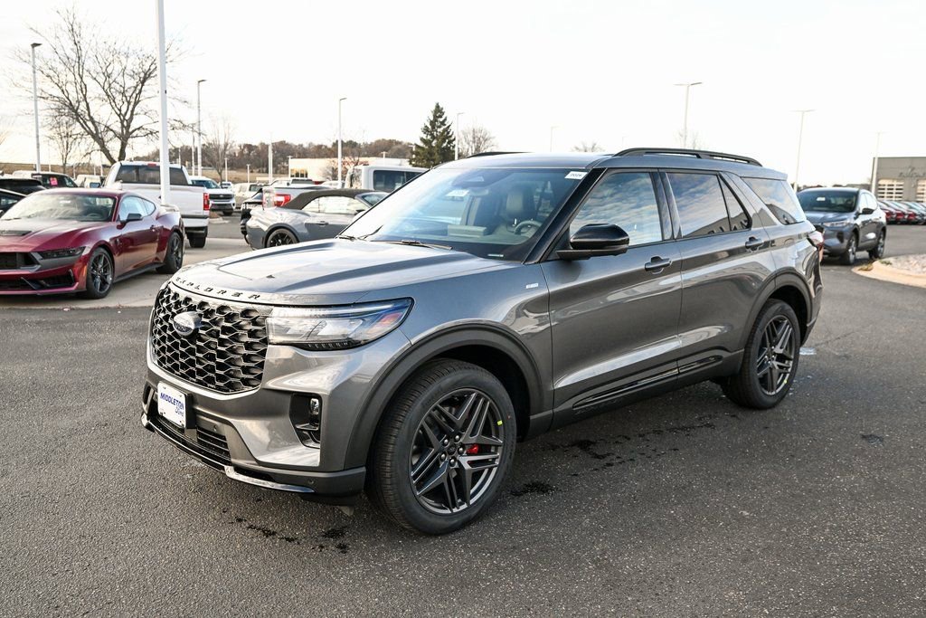 New 2026 Ford Explorer ST-Line w/ ST-Line Street Pack image 9