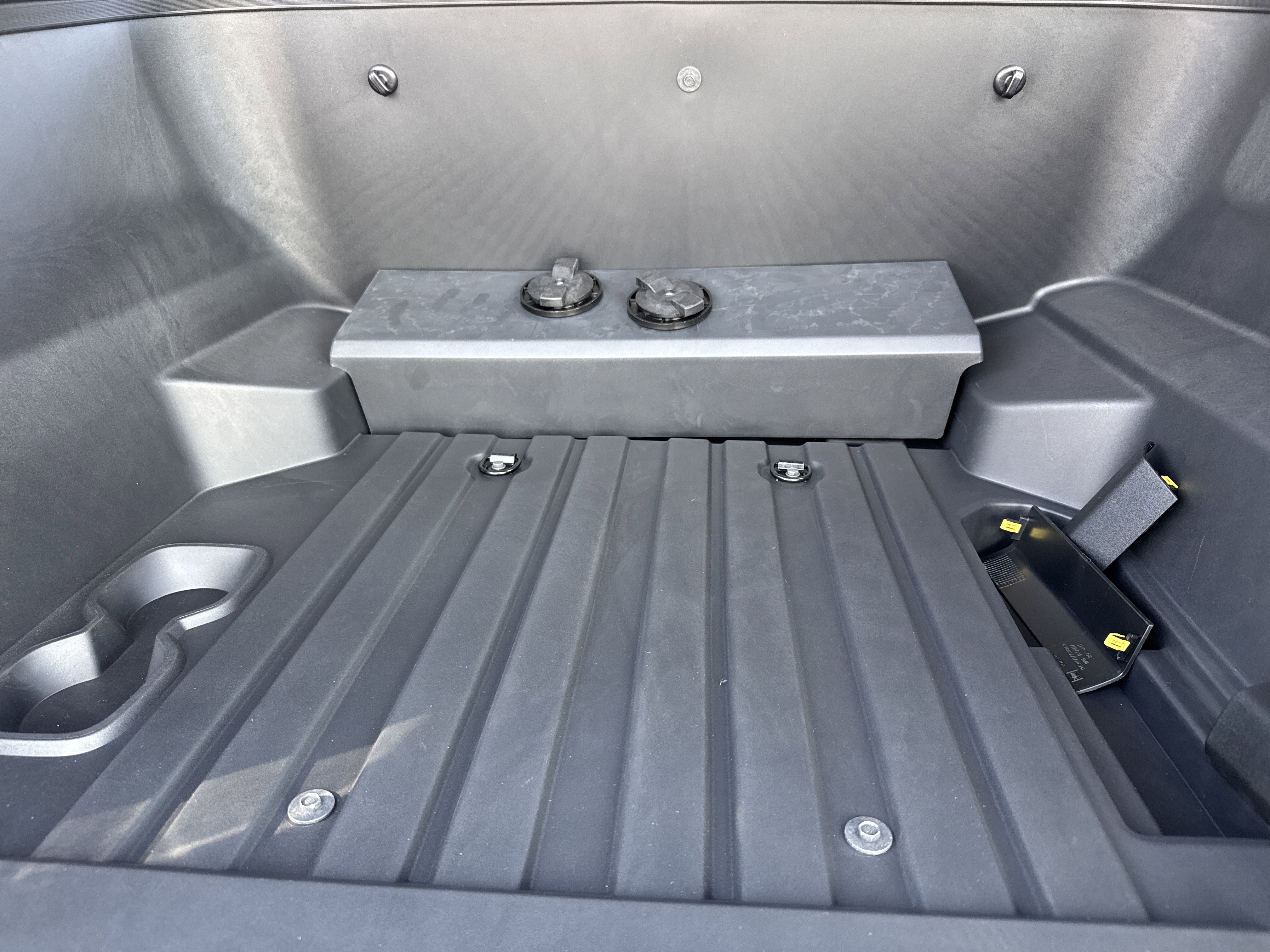 New 2026 GMC Sierra EV Elevation w/ Premium Package image 31