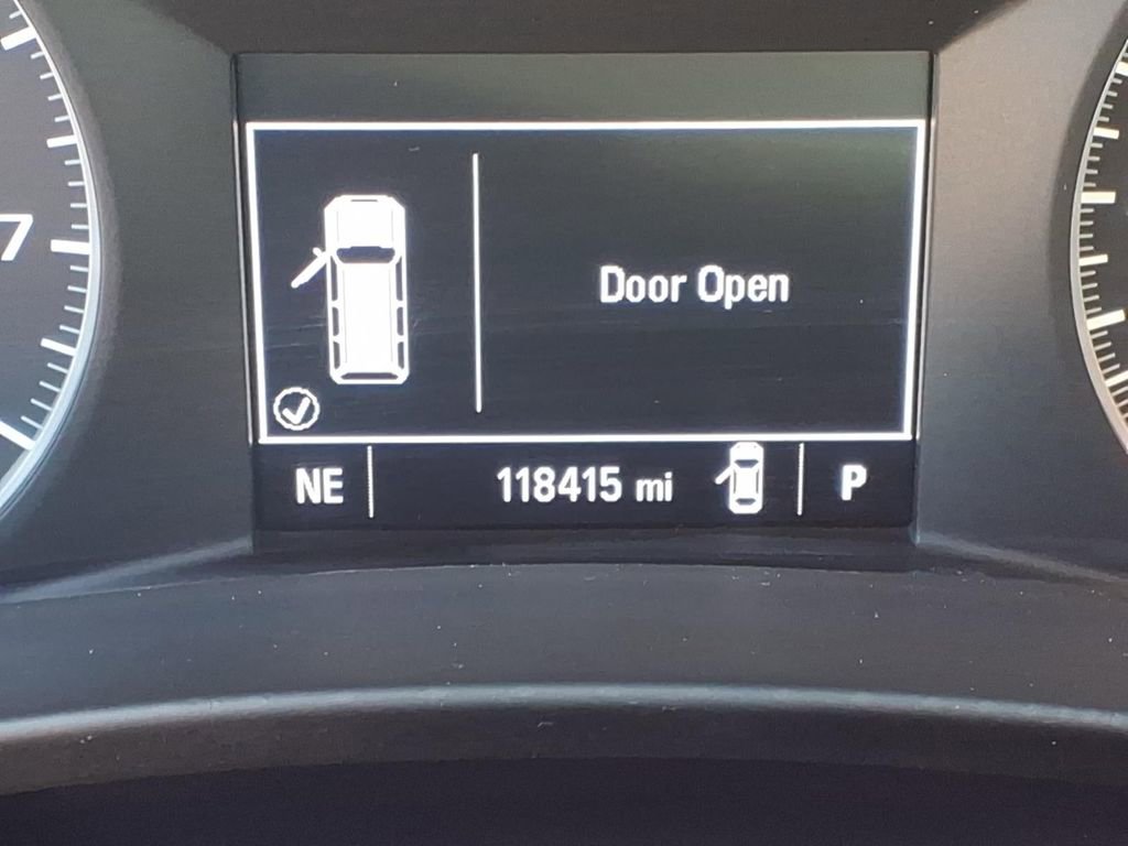 Used 2018 GMC Terrain SLE w/ Driver Convenience Package FWD image 33