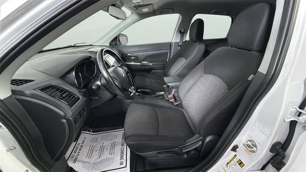 Used 2021 Mitsubishi Outlander Sport SE image 33