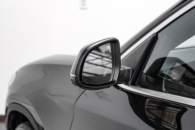 Used 2024 BMW X4 xDrive30i AWD/4WD image 40