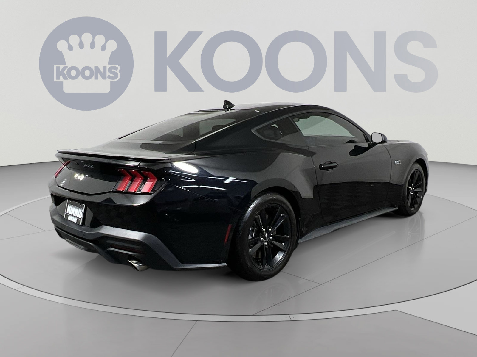 Used 2024 Ford Mustang GT RWD image 11
