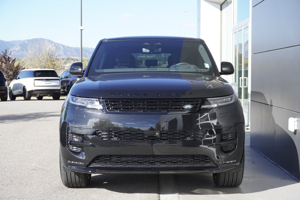 Used 2026 Land Rover Range Rover Sport Dynamic SE AWD/4WD image 5