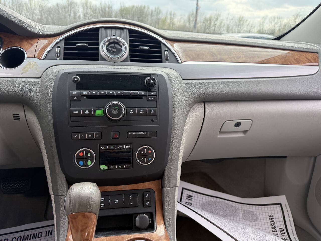 Used 2011 Buick Enclave CXL AWD/4WD image 14
