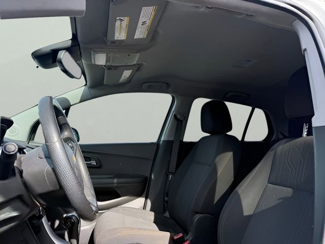 Used 2020 Chevrolet Trax LT image 11