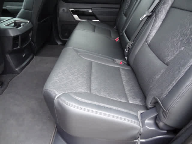 Used 2025 Toyota Tundra Limited AWD/4WD image 8