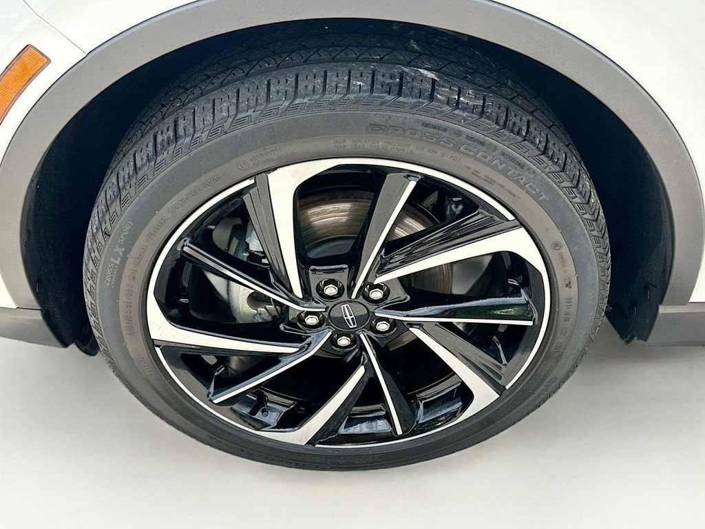 Used 2024 Lincoln Corsair Reserve w/ Equipment Group 201A image 34