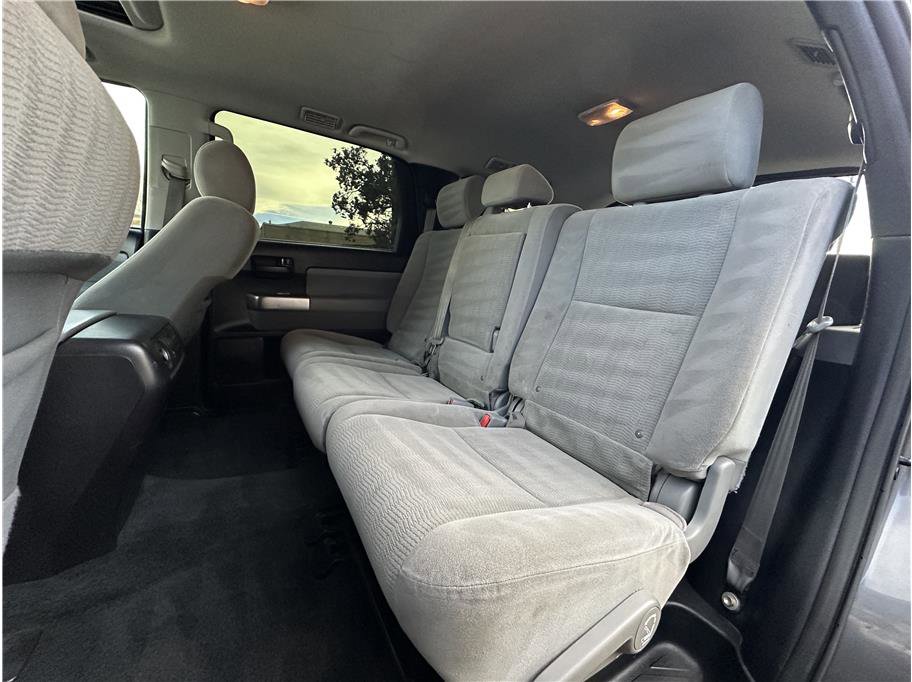 Used 2018 Toyota Sequoia SR5 w/ Carpet Cargo Mat Package image 21