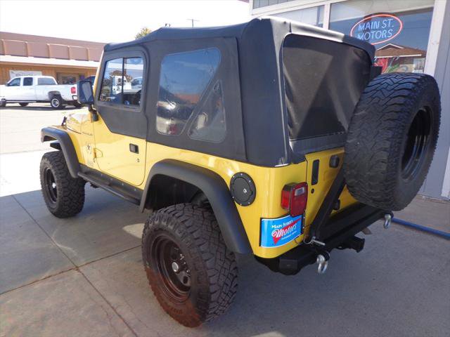 Used 2001 Jeep Wrangler SE image 2