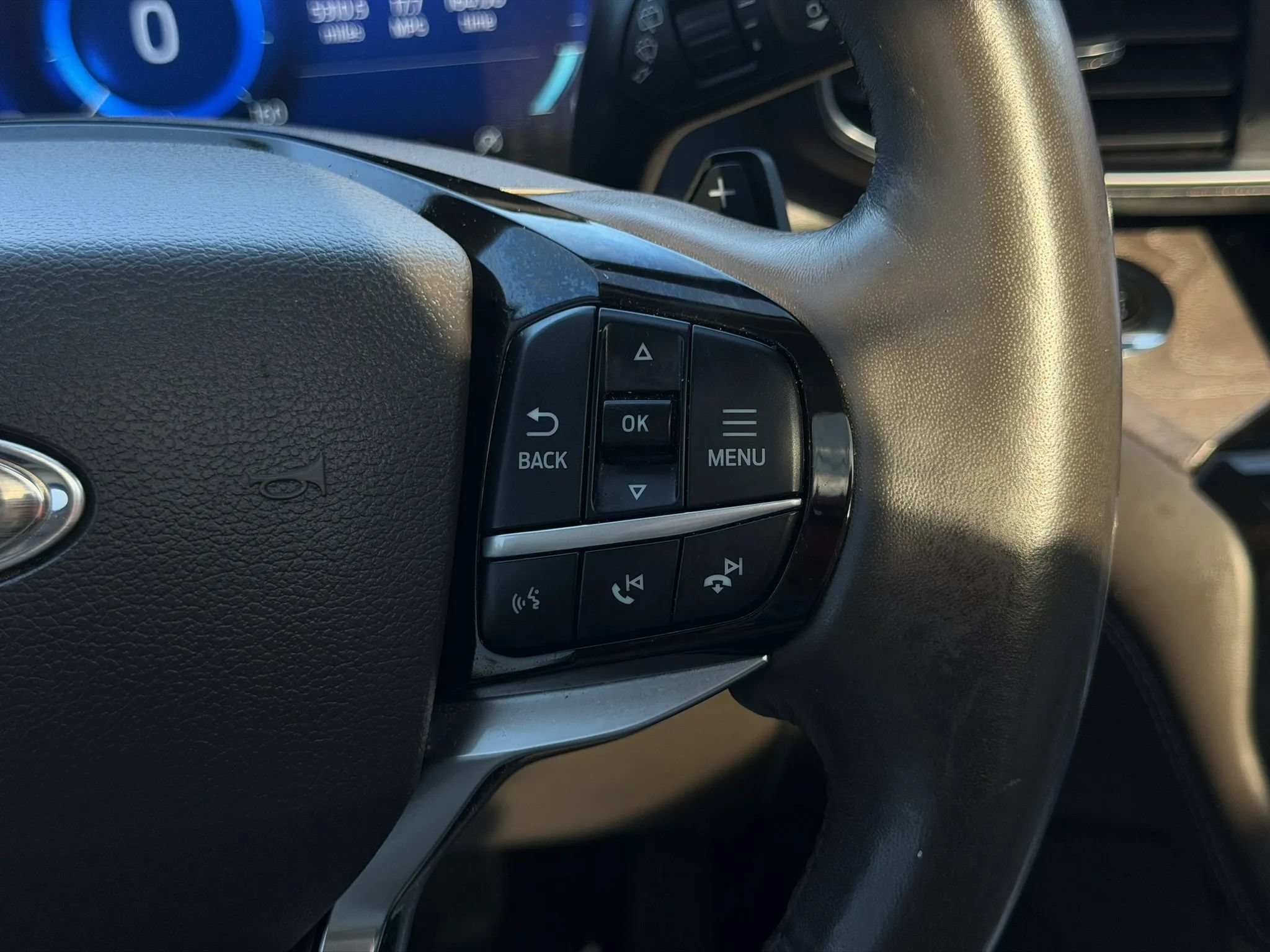 Used 2021 Ford Explorer Platinum w/ Equipment Group 601A AWD/4WD image 33
