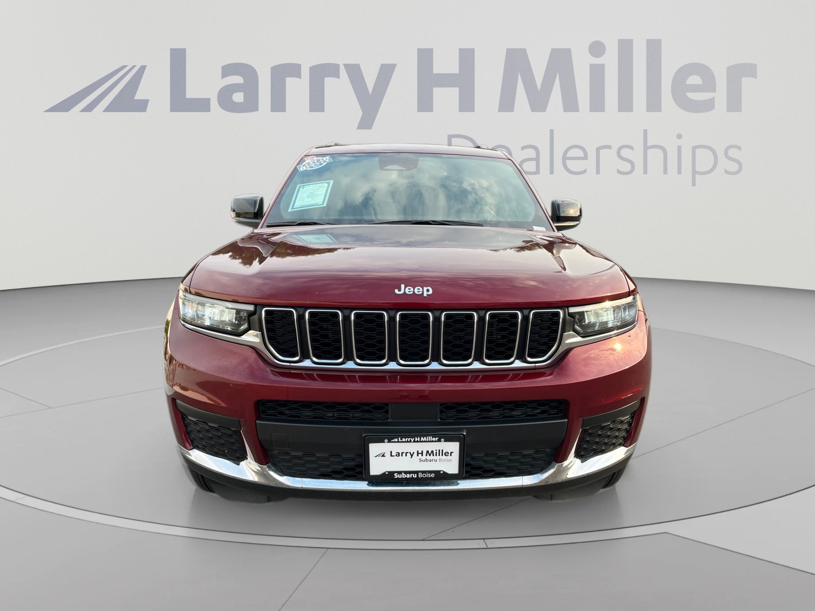 Used 2024 Jeep Grand Cherokee L Laredo AWD/4WD image 8