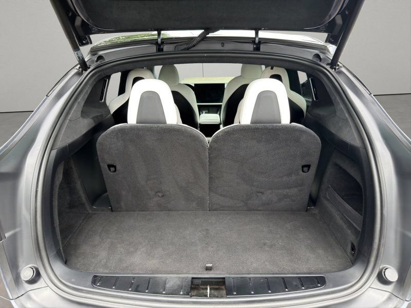 Used 2023 Tesla Model X AWD/4WD image 11