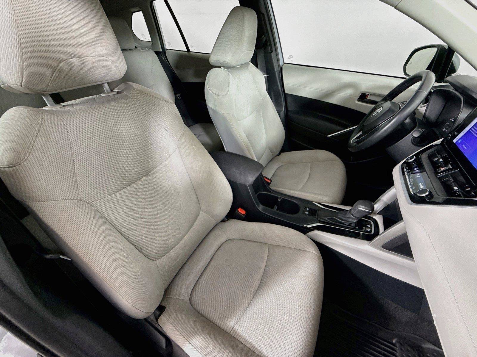Used 2023 Toyota Corolla Cross LE FWD image 30