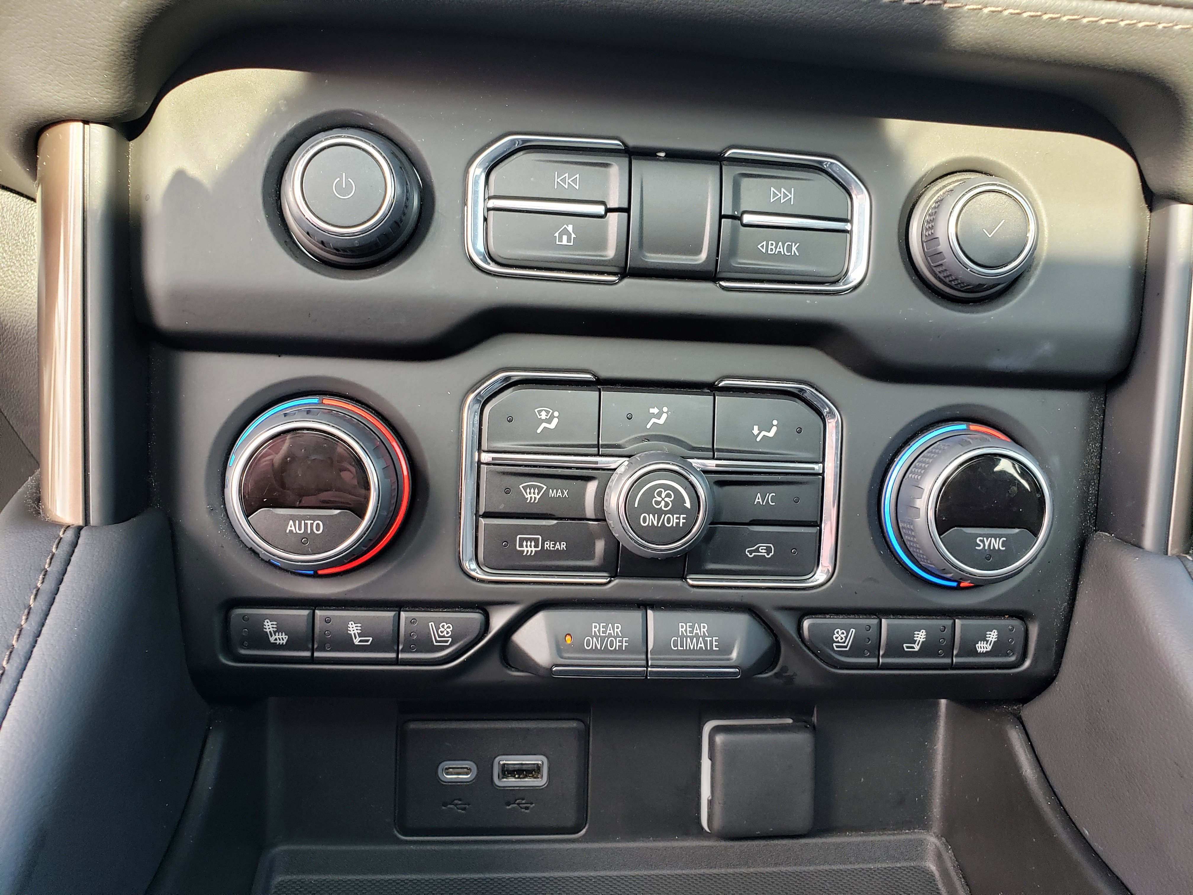 Used 2022 Chevrolet Tahoe High Country image 30