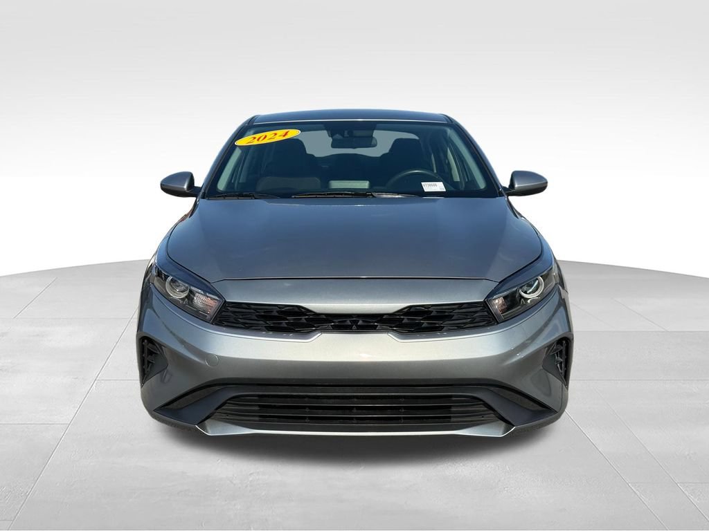 Used 2024 Kia Forte LXS FWD image 27