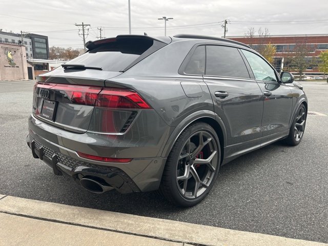 New 2026 Audi RS Q8 performance image 5
