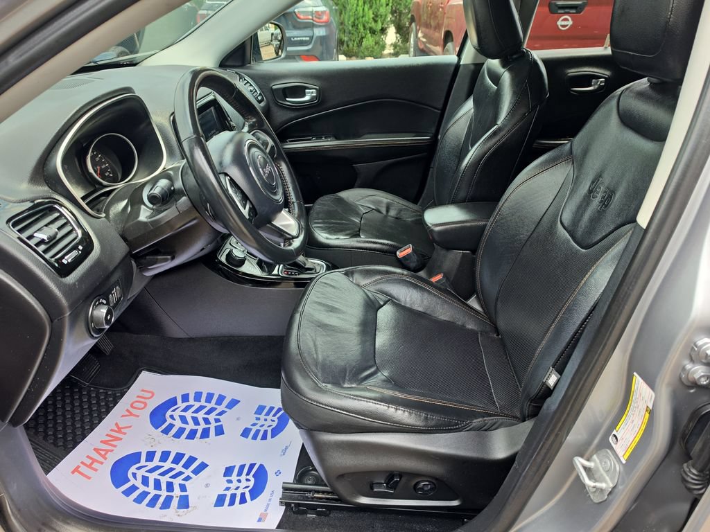 Used 2018 Jeep Compass Limited w/ Navigation Group AWD/4WD image 10