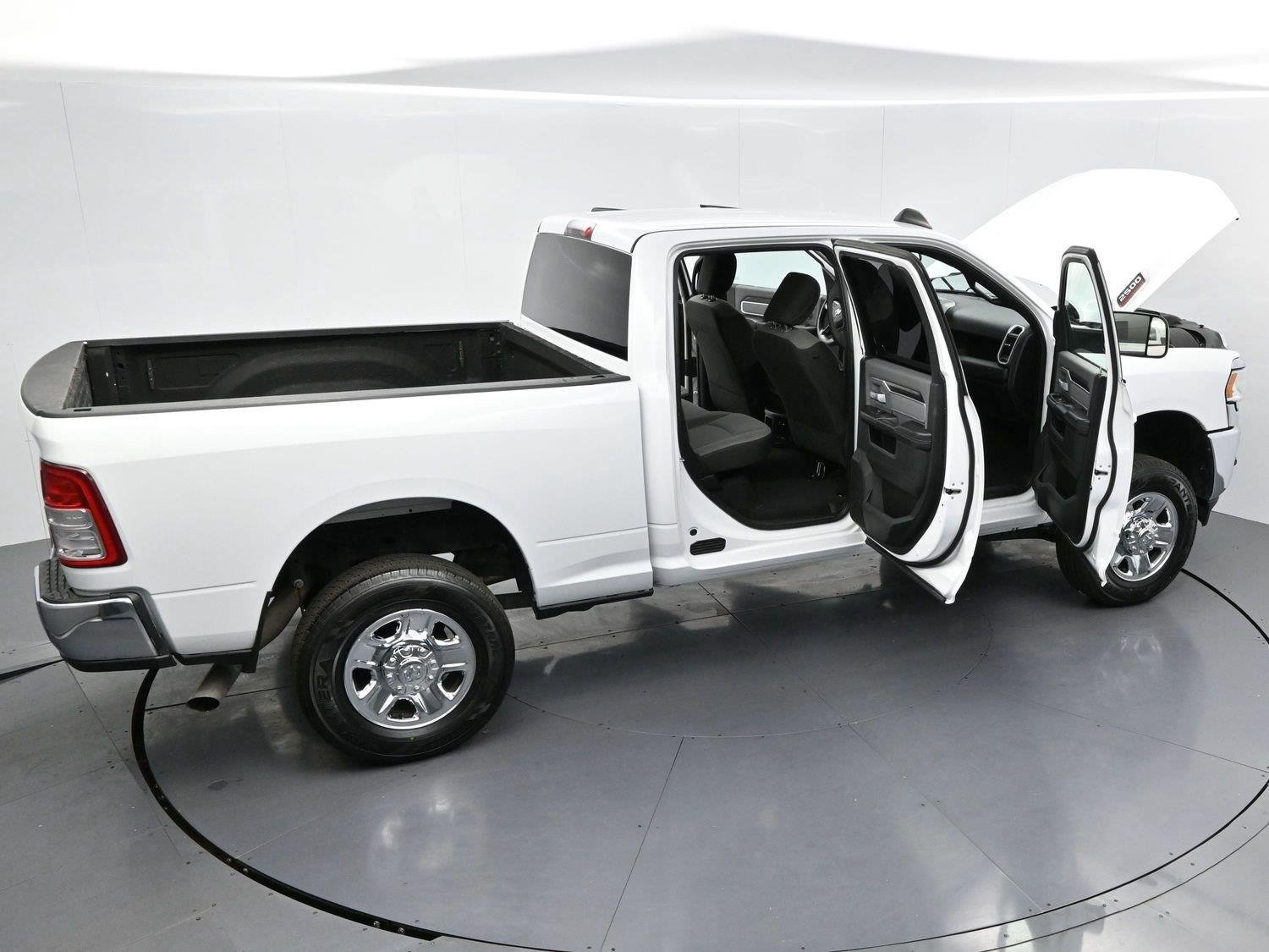 Used 2021 RAM 2500 Big Horn AWD/4WD image 36
