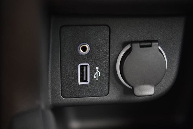 New 2025 Nissan Kicks Play S image 14