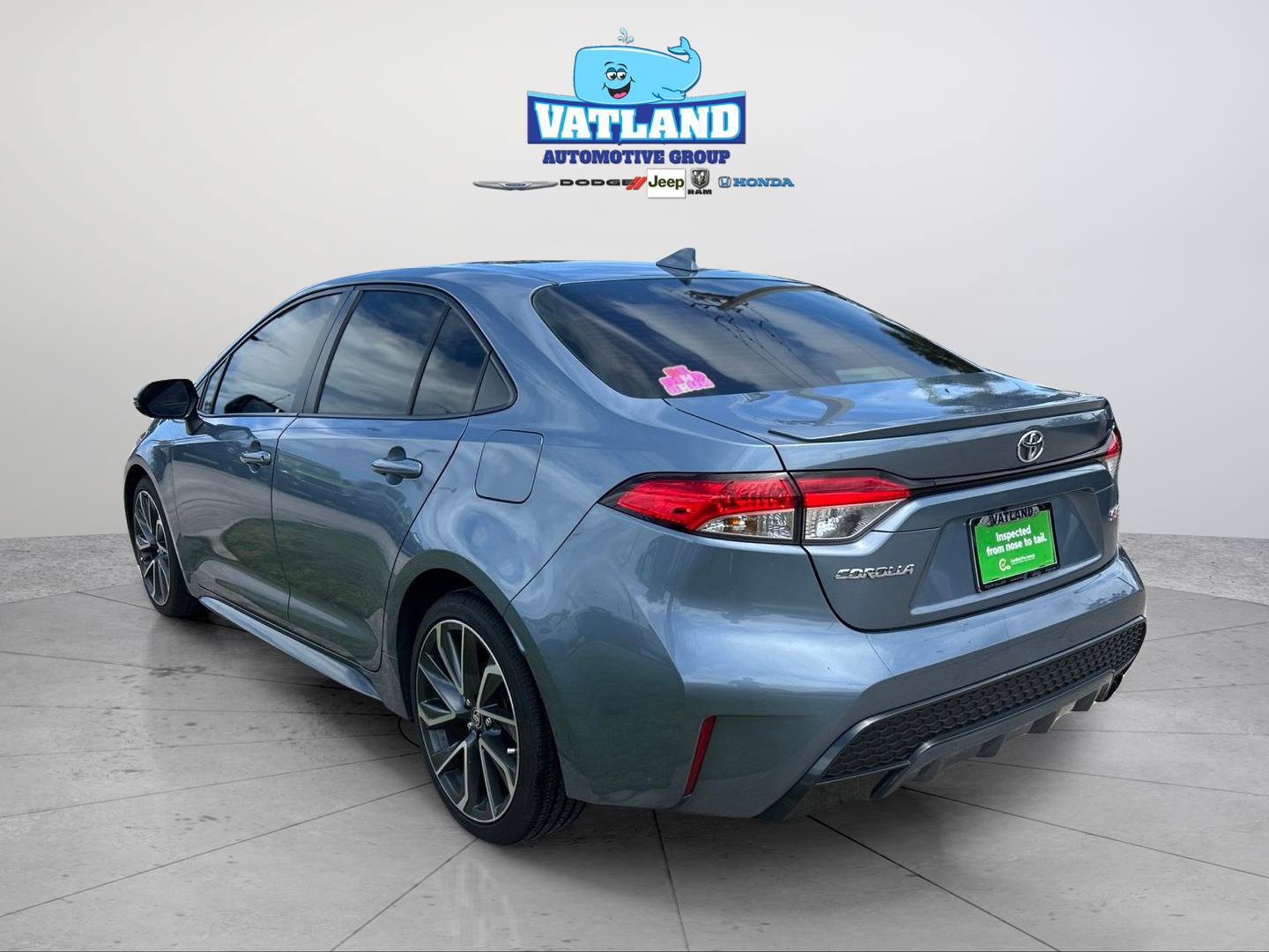 Used 2022 Toyota Corolla SE FWD image 3