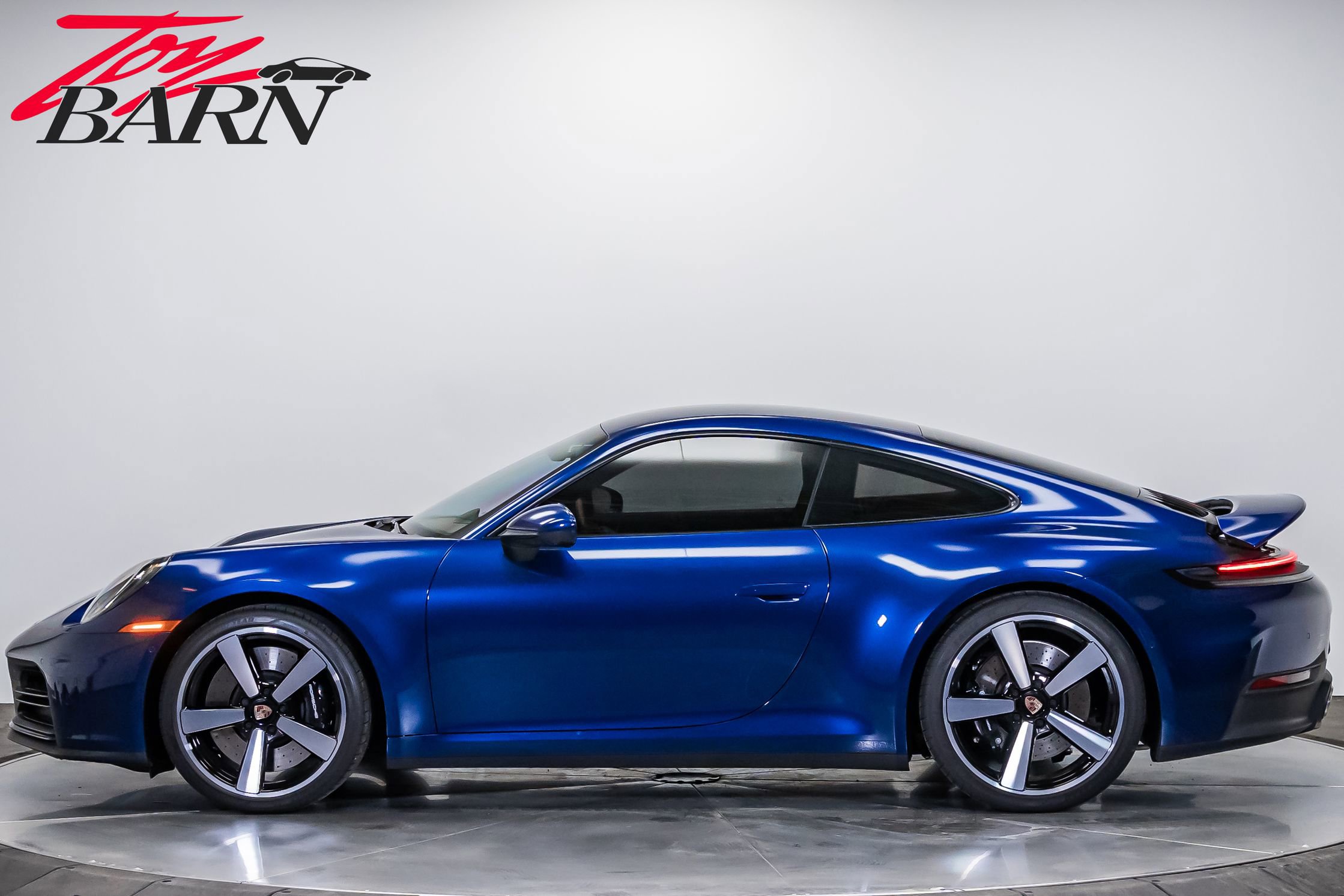 Used 2025 Porsche 911 Carrera S video 2