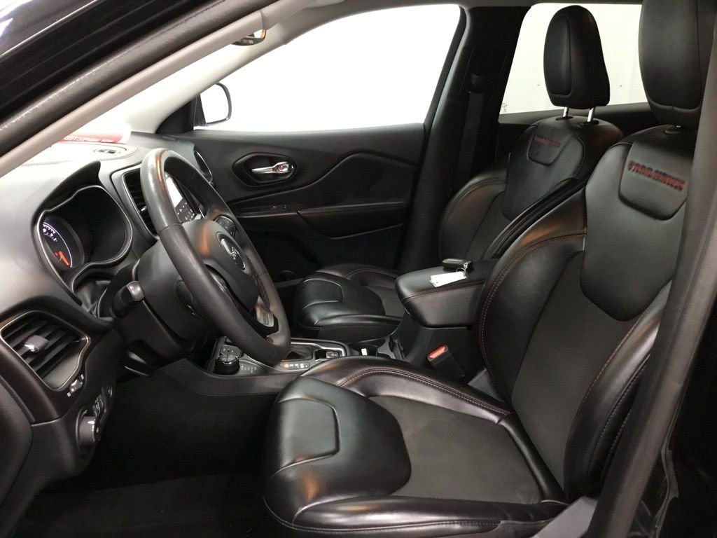 Used 2022 Jeep Cherokee Trailhawk w/ Trailer Tow Group image 10