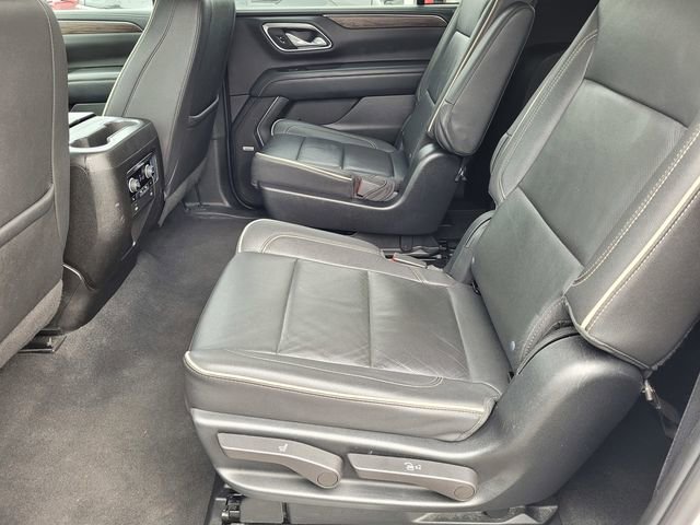 Used 2023 Chevrolet Suburban Premier image 15