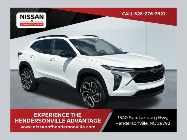 Used 2025 Chevrolet Trax RS w/ Driver Confidence Package FWD image 1