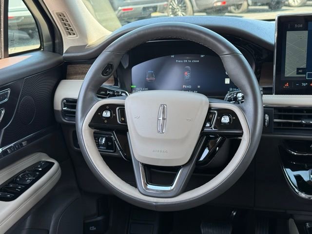 Used 2024 Lincoln Corsair Grand Touring image 8