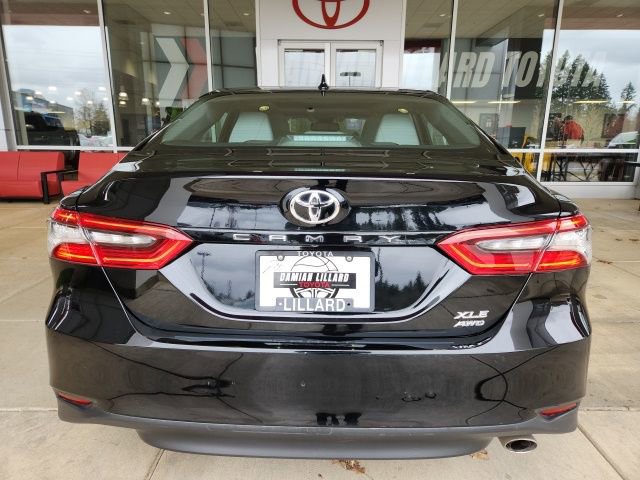Used 2024 Toyota Camry XLE w/ Navigation Package AWD/4WD image 10