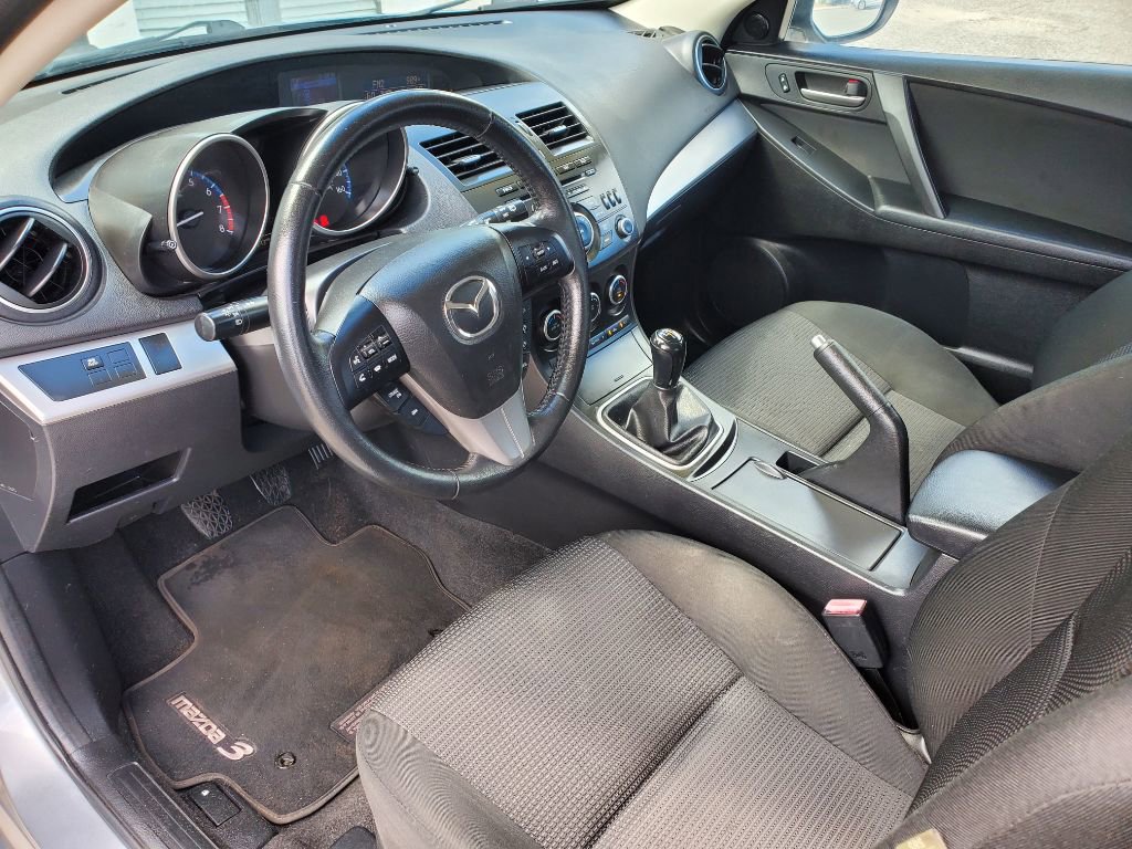 Used 2013 MAZDA MAZDA3 i Touring FWD image 15