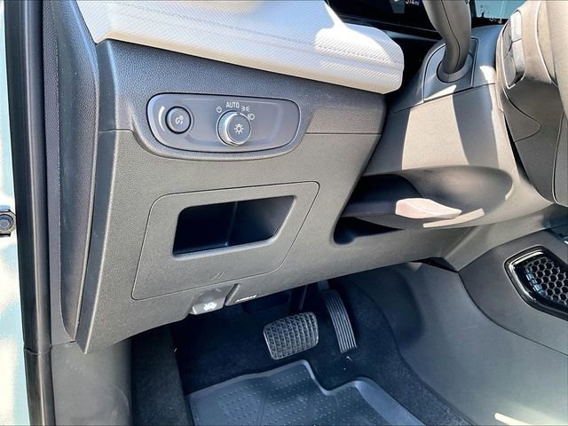New 2026 Chevrolet TrailBlazer LT w/ Convenience Package FWD image 30