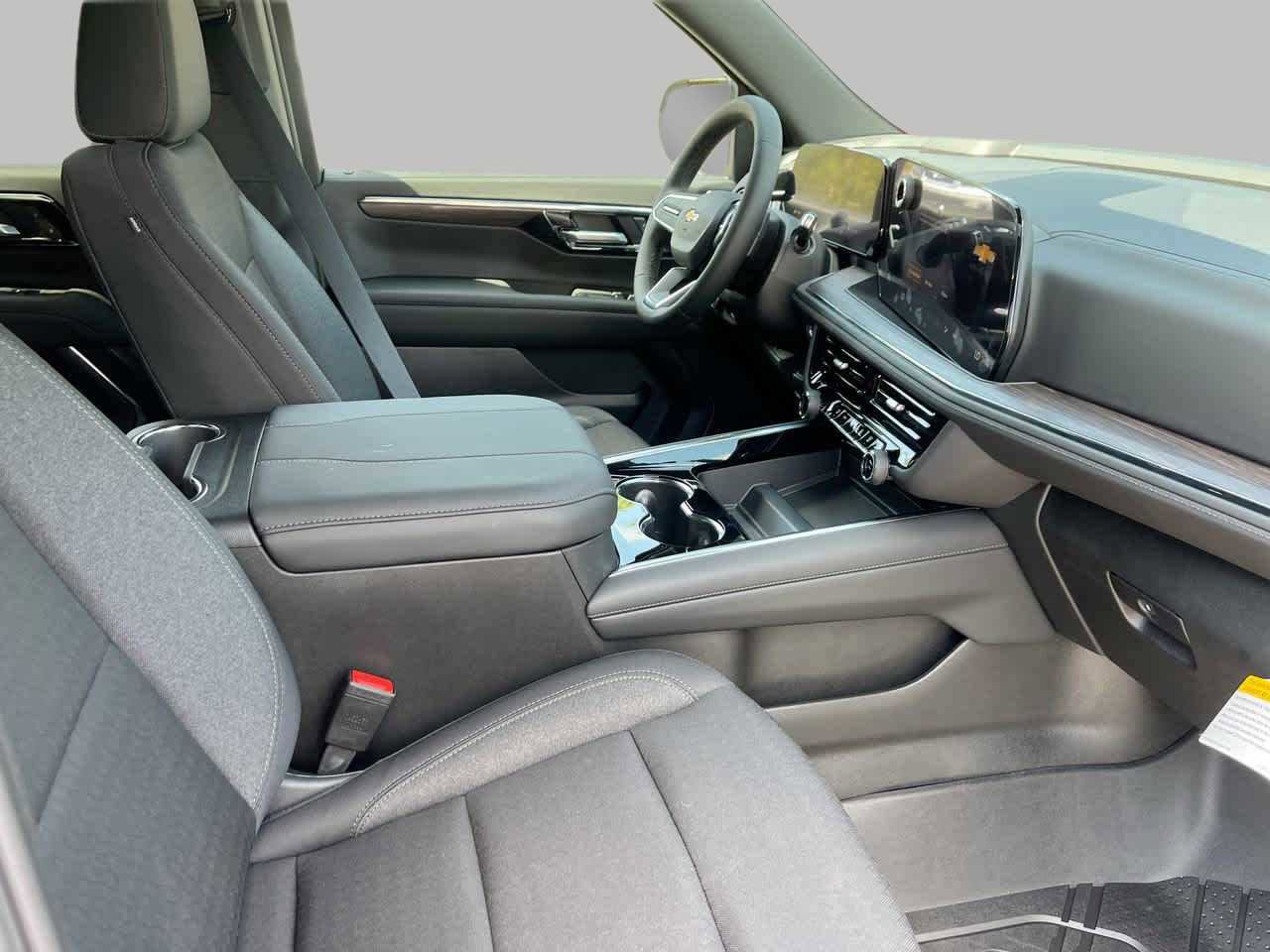 New 2026 Chevrolet Suburban LS w/ LPO, Dark Essentials Package image 8