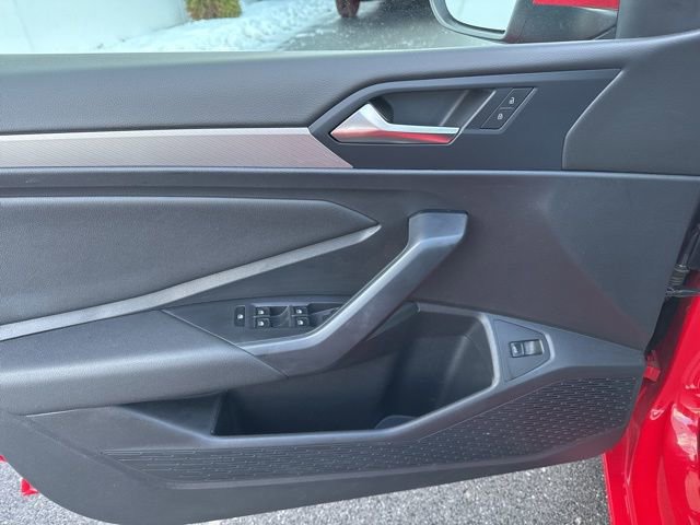 Certified 2019 Volkswagen Jetta SE image 10