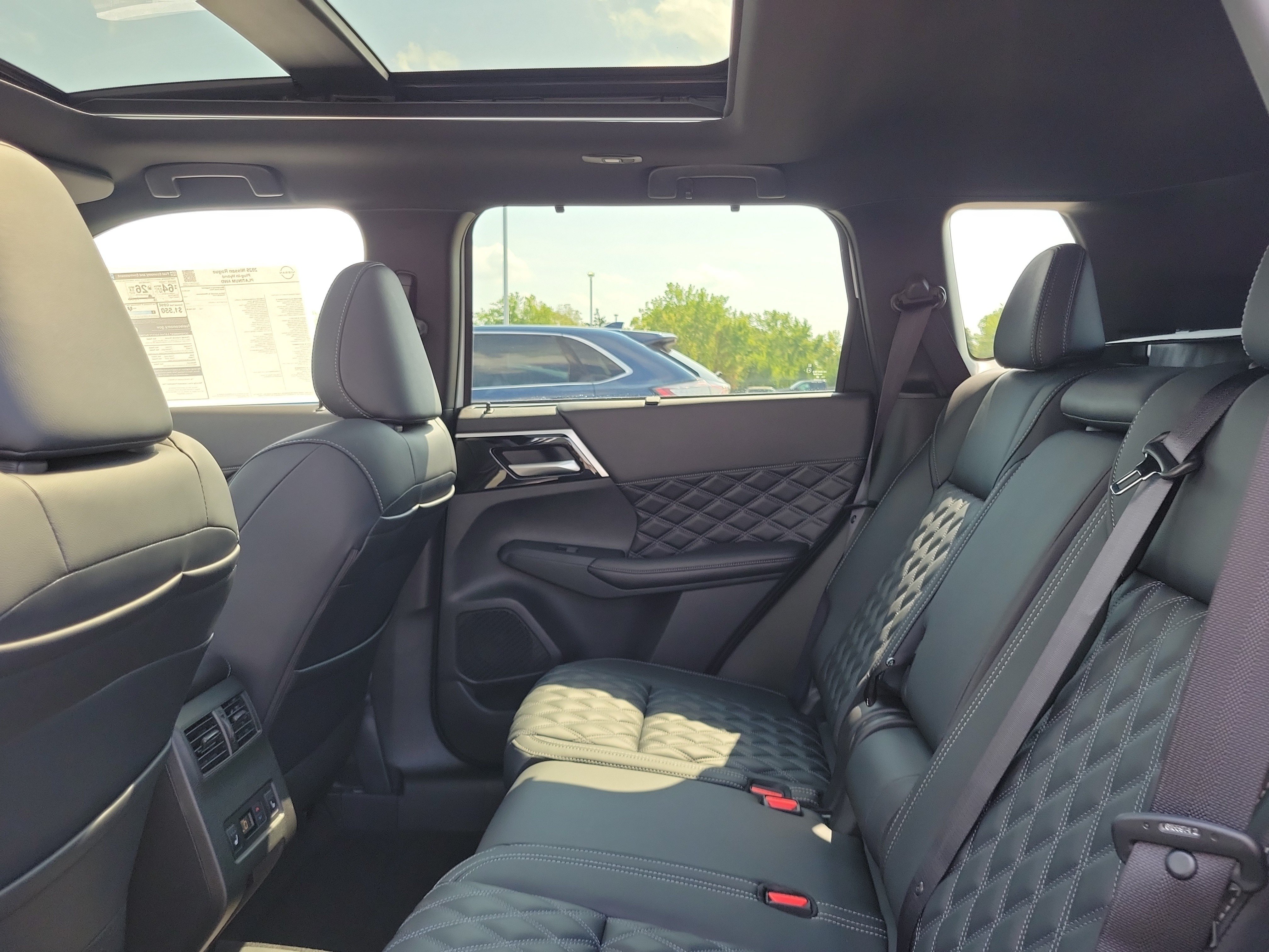New 2026 Nissan Rogue Platinum AWD/4WD image 11