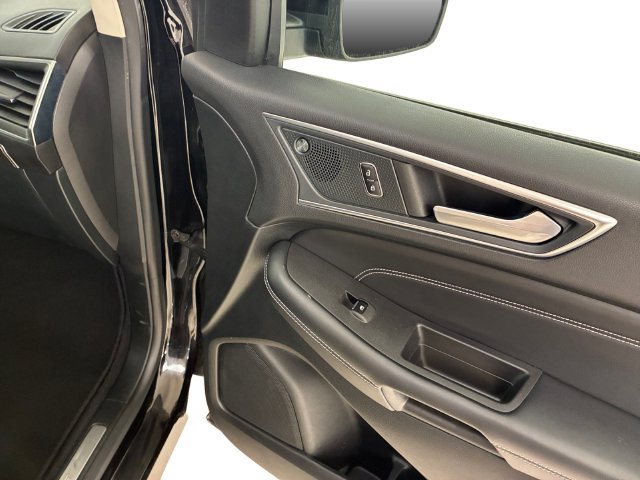 Used 2024 Ford Edge Titanium AWD/4WD image 15