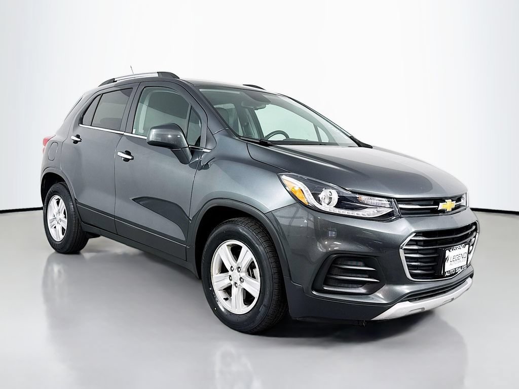 Used 2019 Chevrolet Trax LT w/ LT Convenience Package FWD image 4
