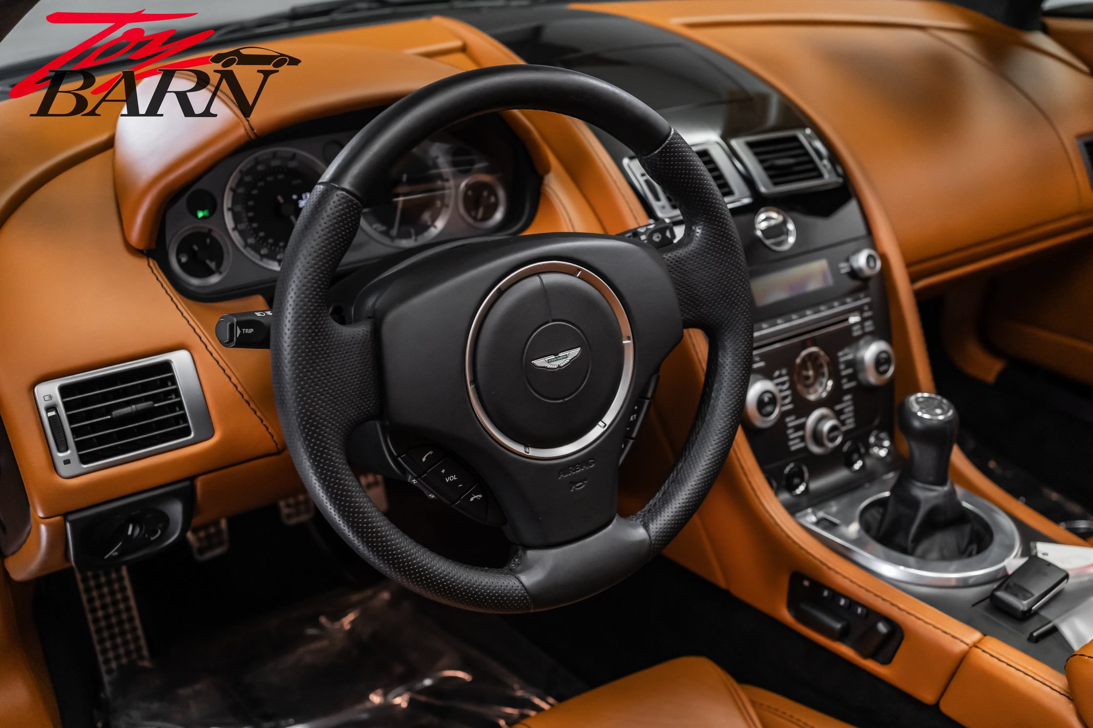 Used 2009 Aston Martin V8 Vantage Roadster RWD image 29