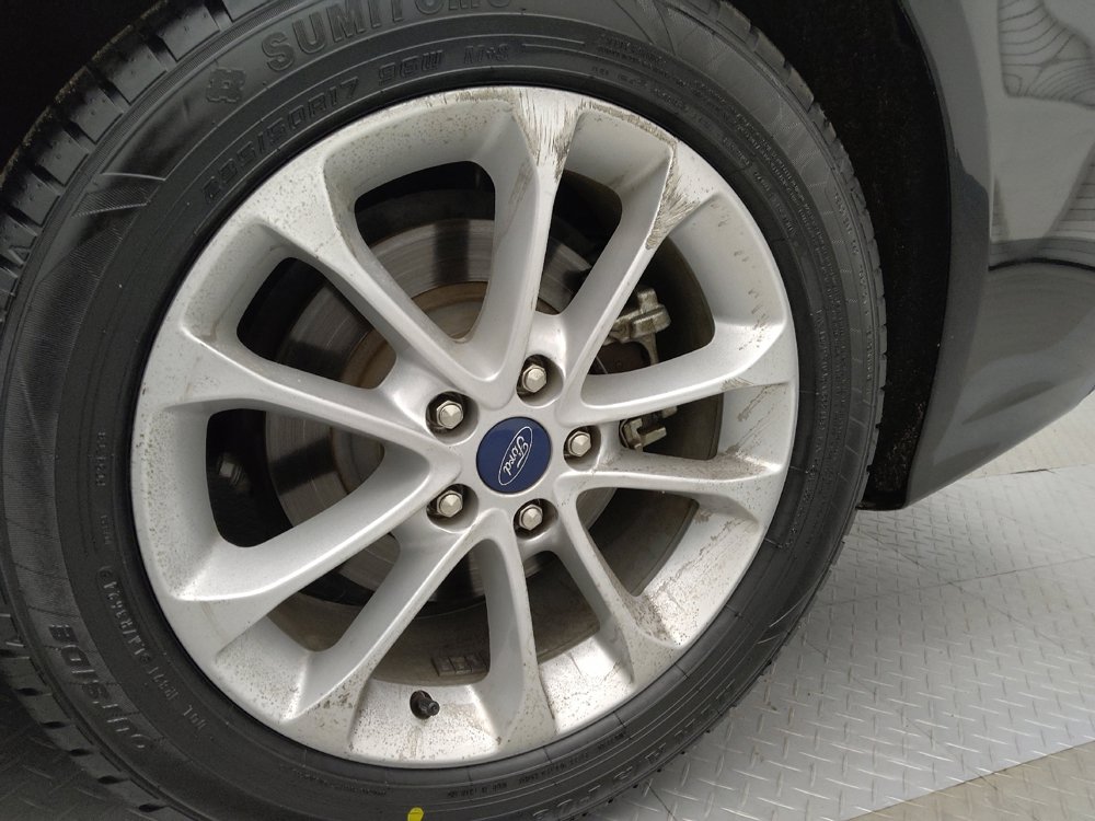 Used 2020 Ford Fusion SE image 31