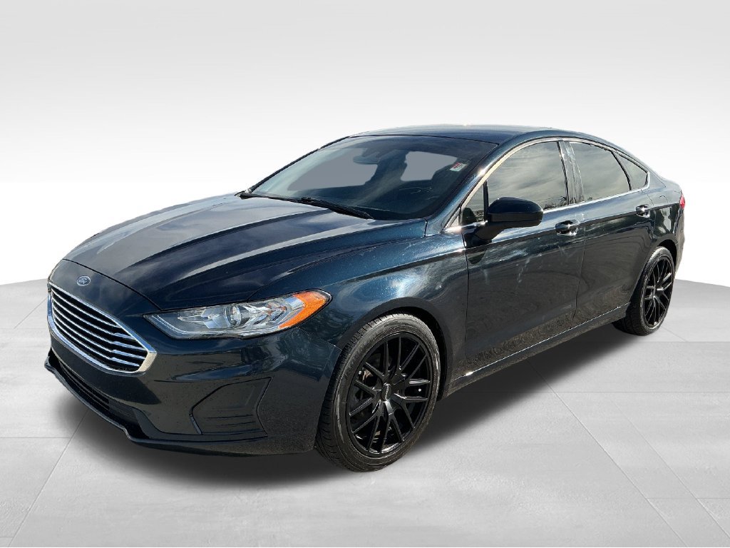 Used 2020 Ford Fusion SE FWD image 3