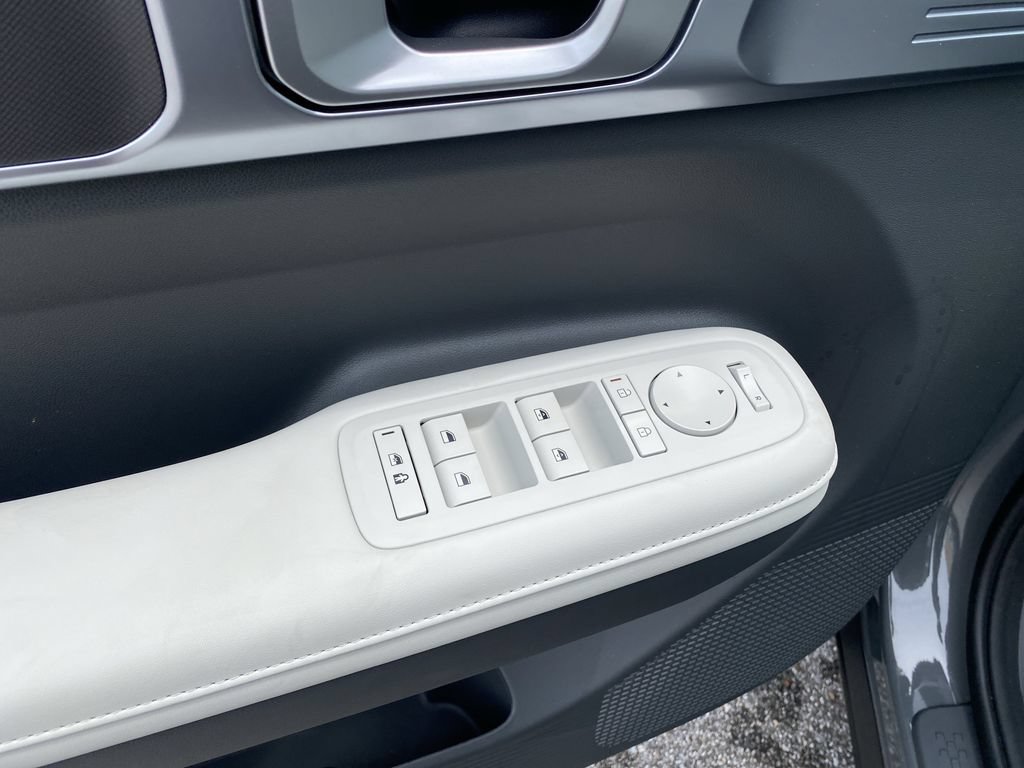 New 2027 Hyundai Santa Fe SEL FWD image 18
