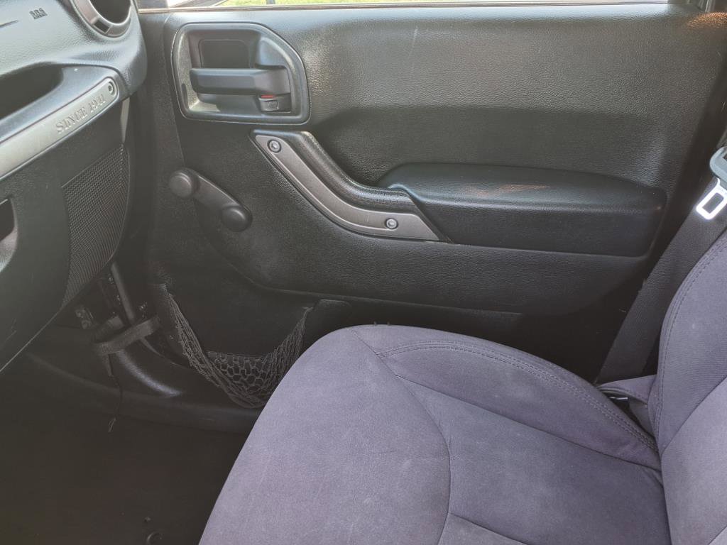 Used 2013 Jeep Wrangler Freedom Edition image 18